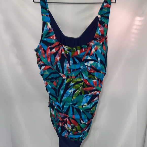 TRIMSHAPER ONE PIECE SWIMSUIT WO PLUS SIZE 30 VIVID PRINT SIDE RUSHING EUC CLEAN - Picture 4 of 14